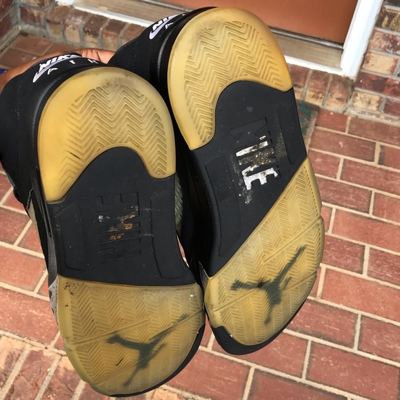 Air Jordan Retro 5 Black Metallic Size 13 (2016) - Picture 7 of 8